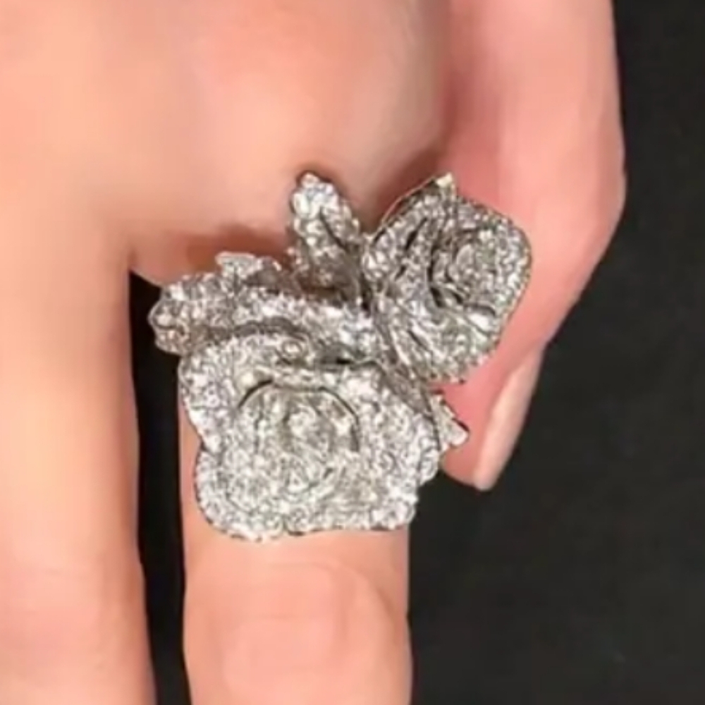 Claire's rose ring